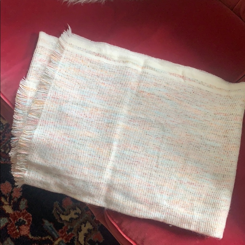 GAP soft scarf